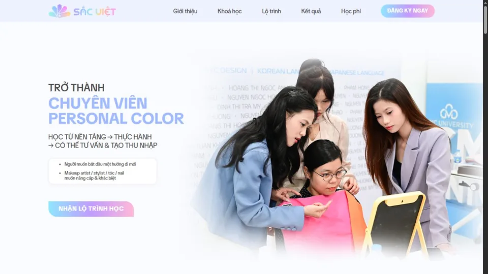 Giao diện Sắc Việt Academy